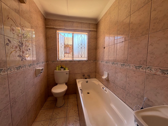 3 Bedroom Property for Sale in Geelhoutpark North West